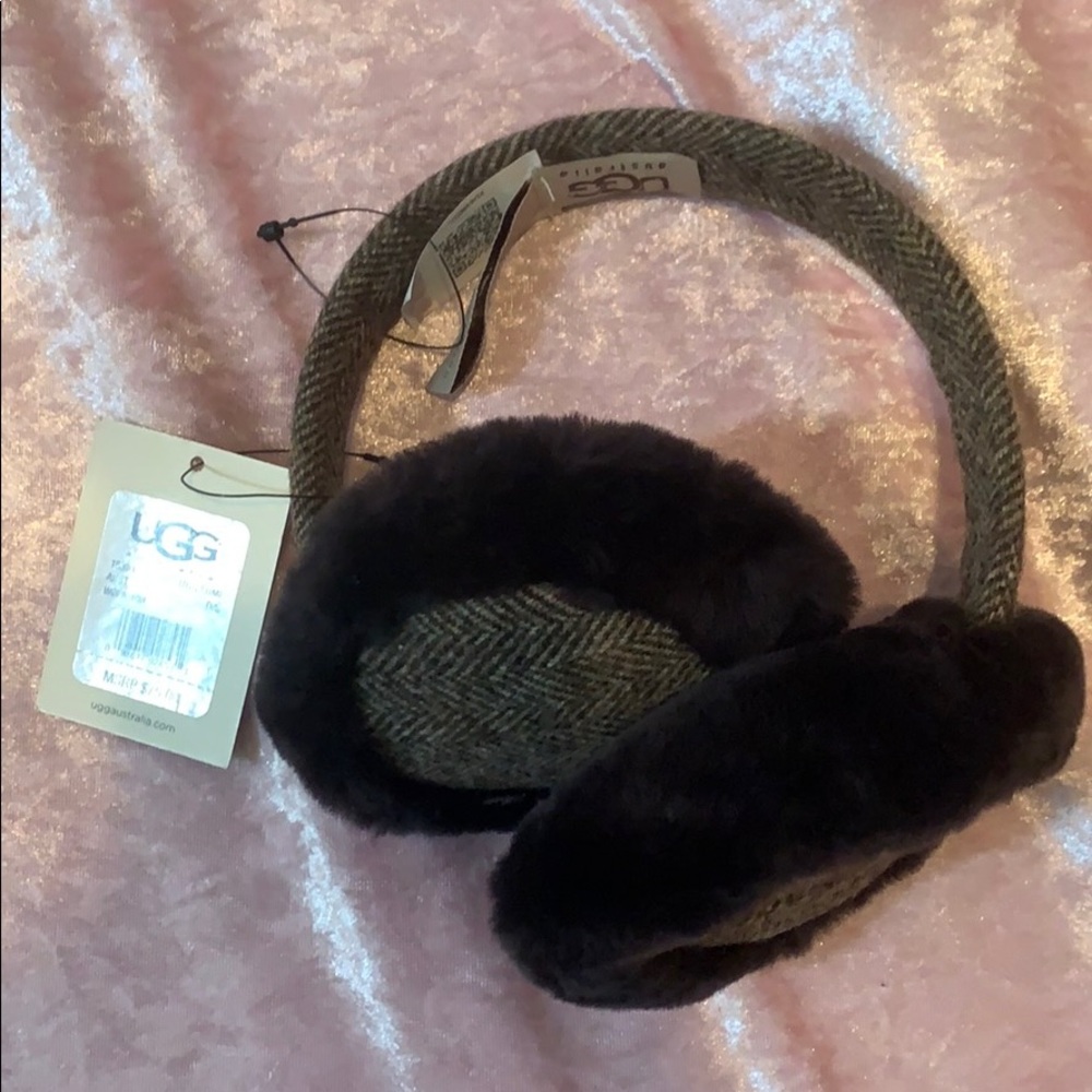 Ugg ear muffs